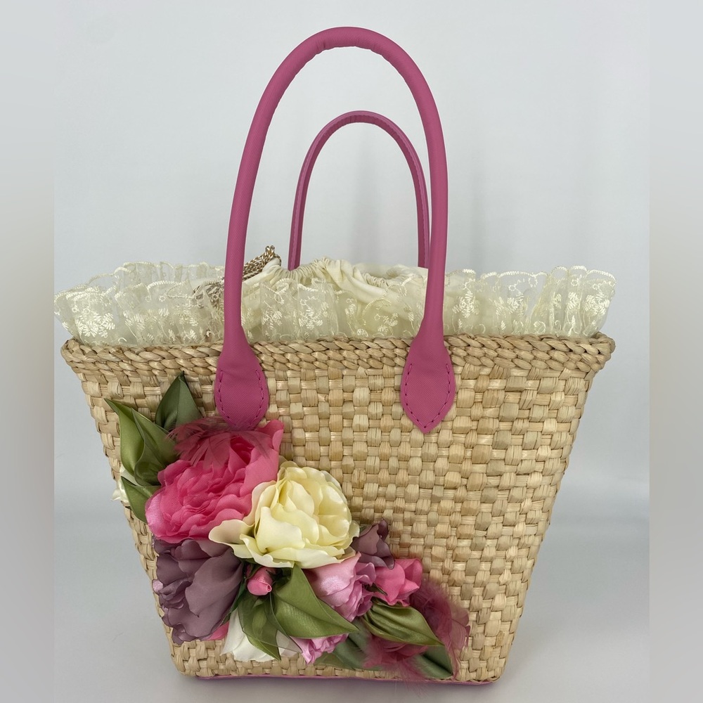 New Handcrafted made in Ukraine. Straw bag with leather accessories and flowers.
